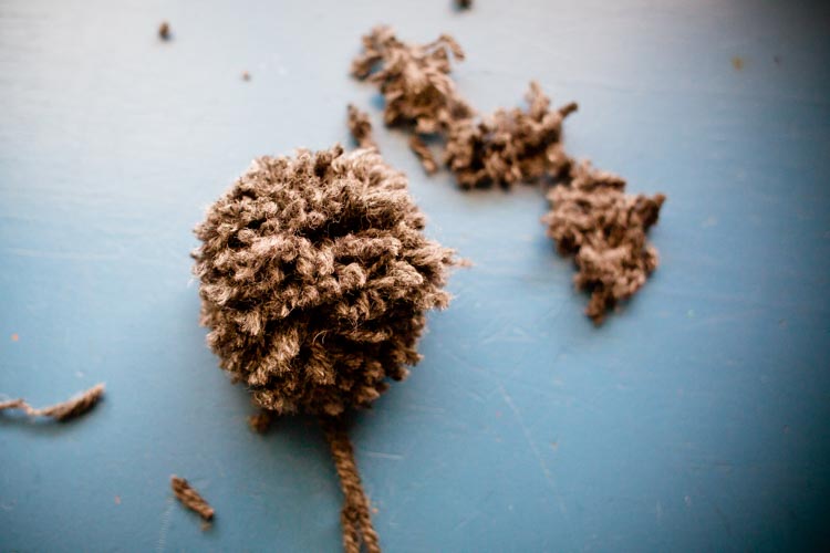 bauer baby hat 6 |www.sparklestories.com| dry gables: hands together