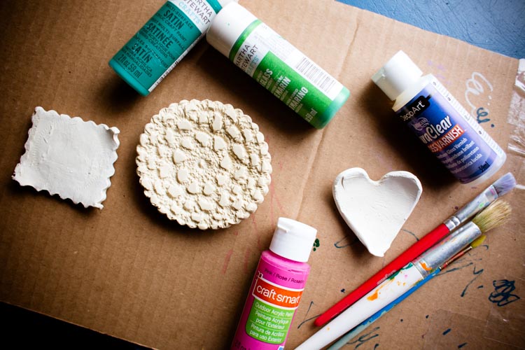 air dry clay trinket dishes 7 |www.sparklestories.com| by thistle by thimble