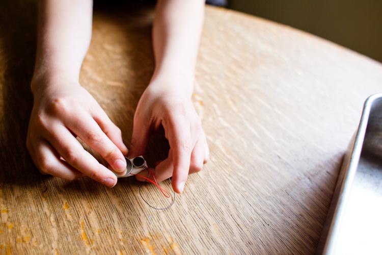 simple brushbots 1|www.sparklestories.com| libby & dish