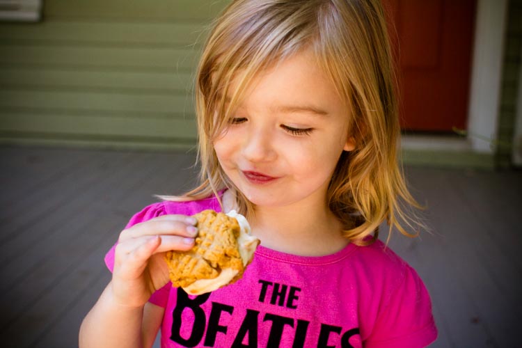 peanut butter ice cream sandwiches 5 |www.sparklestories.com| at home with martin & sylvia