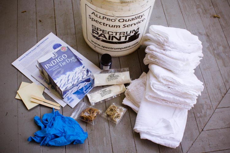 indigo tie dyed napkins 14 |www.sparklesotires.com| by thistle by thimble