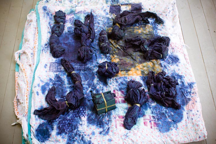 indigo tie dyed napkins 1|www.sparklesotires.com| by thistle by thimble