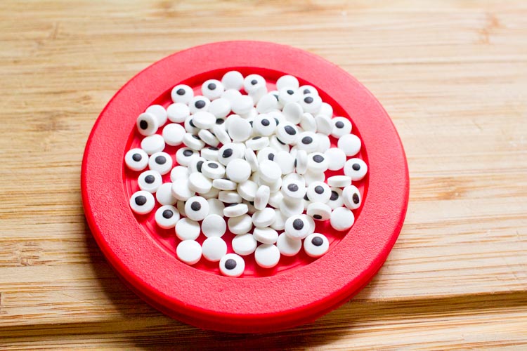 forest caterpillar snacks 2 |www.sparklestories.com| martin & sylvia