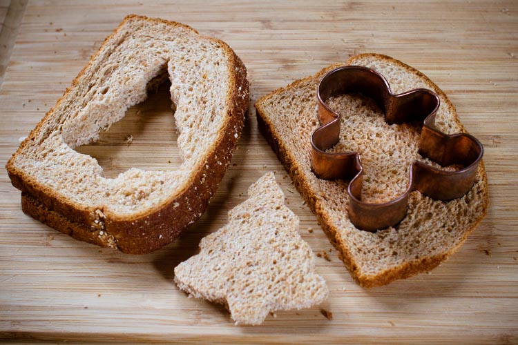 eggs in a poke 3| www.sparklestories.com| m&s audio advent calendar