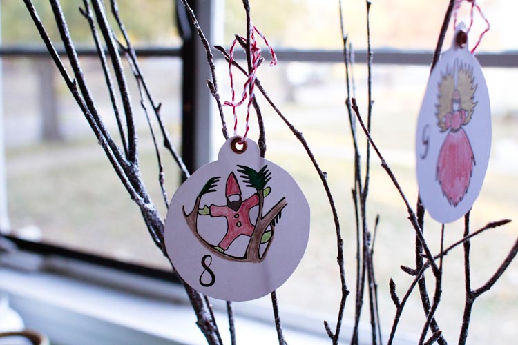 sparkle advent ornaments 32 | www.sparklestories.com| martin & sylvia's audio advent calendar