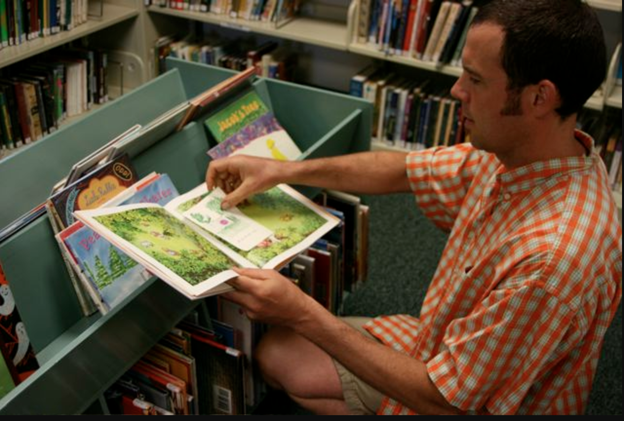 Scavenger Hunt | Sparkle Project | Hiding Clues 3