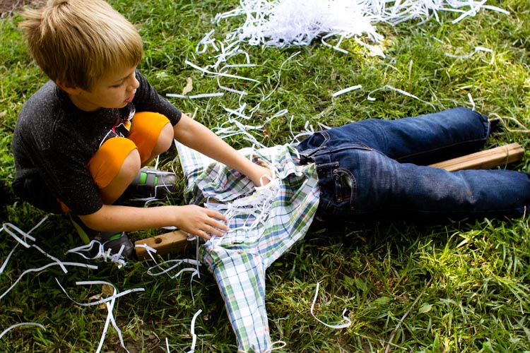 recycled paper mache scarecrow 21 |www.sparklestories.com| martin & sylvia