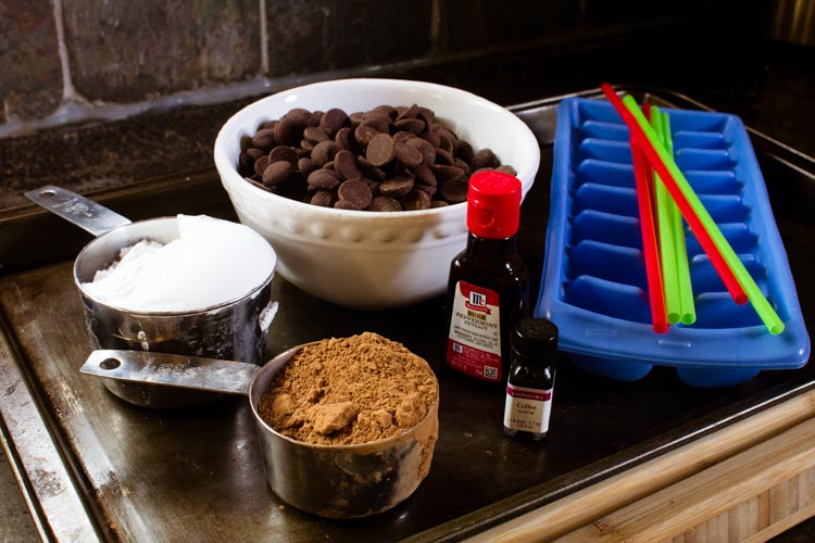 hot chocolate on a stick 10 |www.sparklestories.com| the willowbee tree