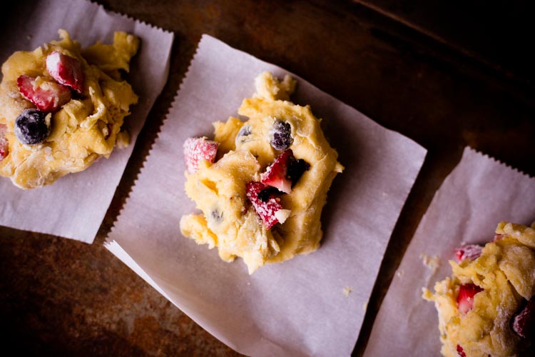 double berry "rock" cakes 1 |www.sparklestories.com| dry gables