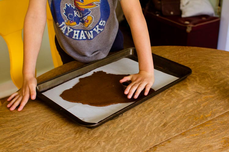 “small batch” gingerbread cookies 9 |www.sparklestories.com| martin & sylvia's audio advent calendar