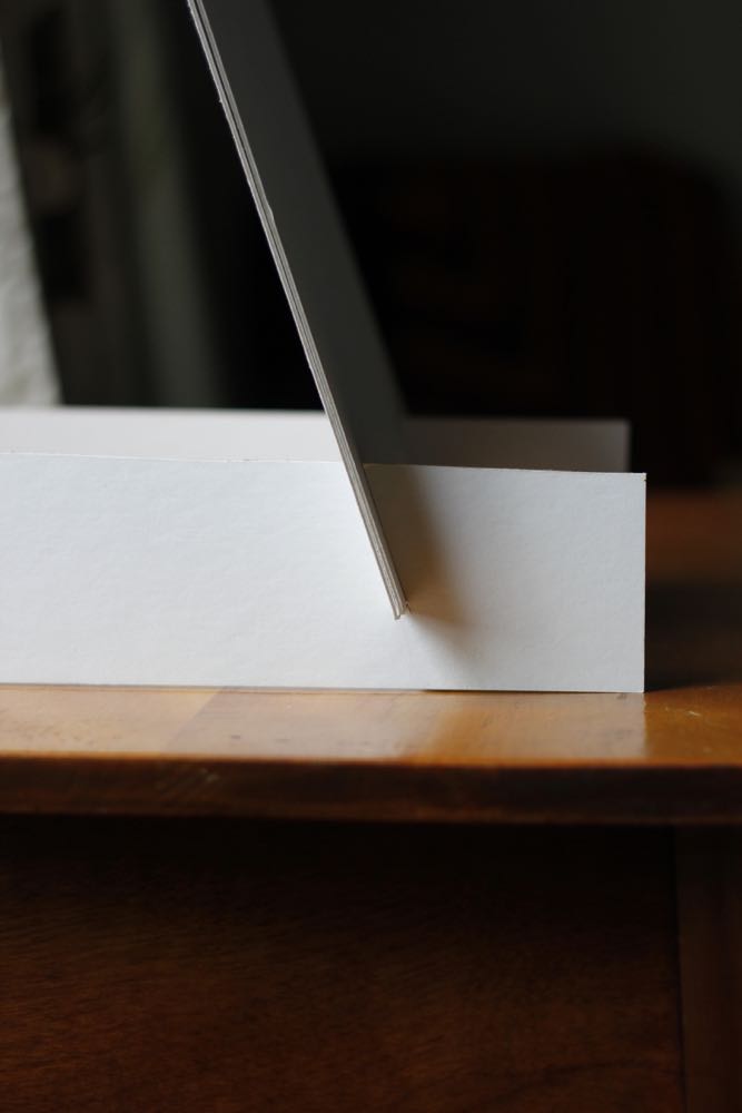 Assembling-the-Stand-for-DIY-Felt-Board