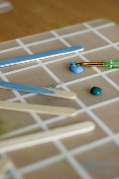 Sparkle-Stories-Getting-Ready-to-Paint-Fairy-Doors-400x600