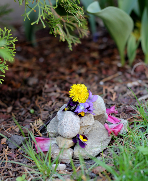 Sparkle-Stories-How-to-Build-a-Cairn