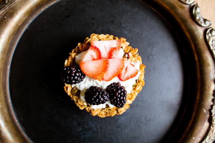 granola berry breakfast tart 11 | www.sparklestories.com| martin & sylvia's nature school