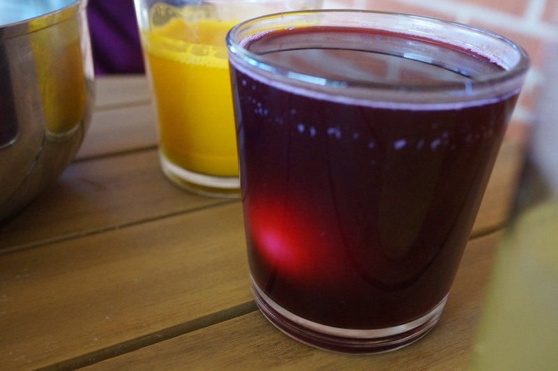 natural egg dye 8 | www.sparklestories.com| martin & sylvia