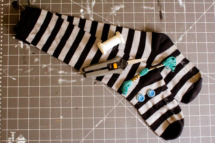 sock bunny 11 |www.sparklestories.com| at home with martin & sylvia