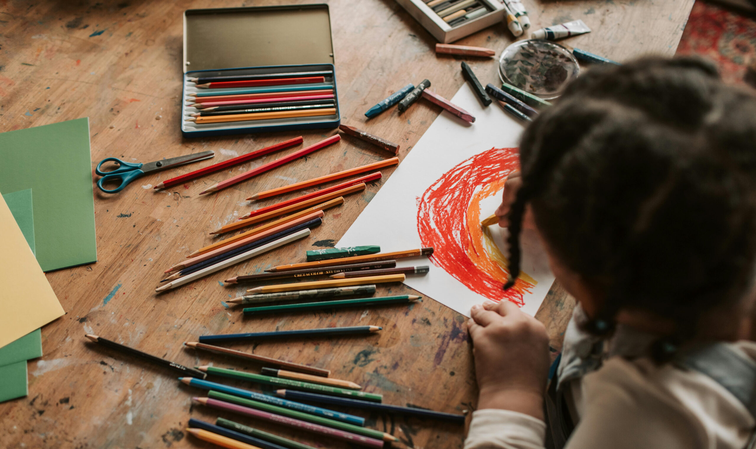 girl drawing 1200 banner-2